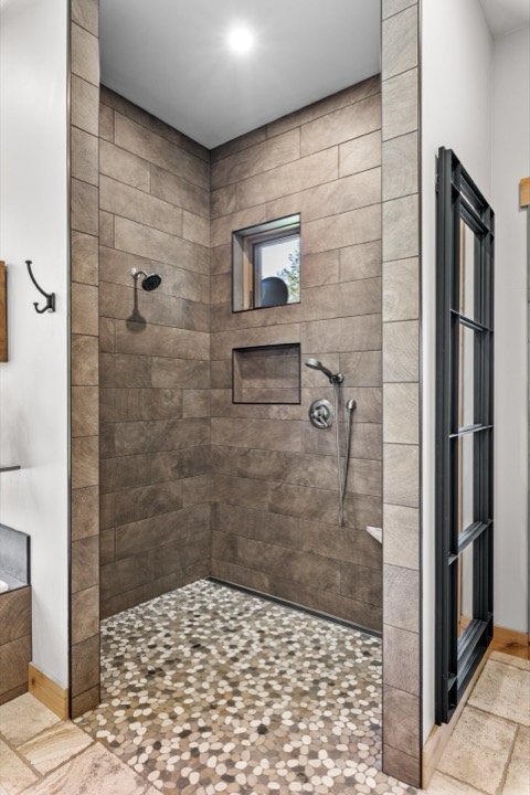 Bedroom and bathroom by Nicholson Construction