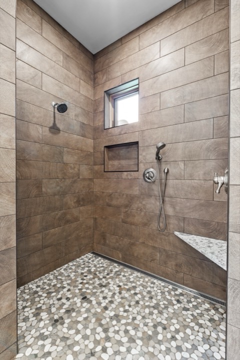 Bedroom and bathroom by Nicholson Construction