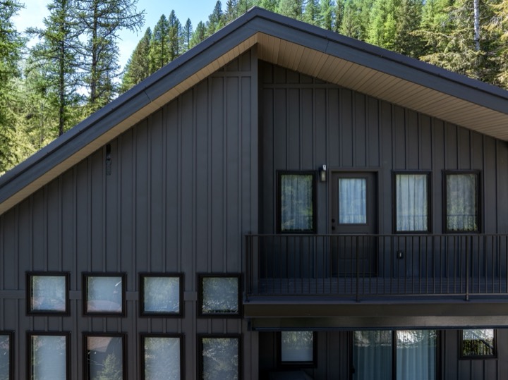 Custom home exterior in North Idaho by Nicholson Construction