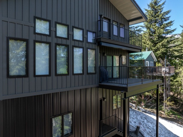 Custom home exterior in North Idaho by Nicholson Construction