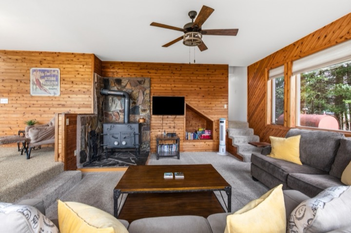 Custom home interior by Nicholson Construction